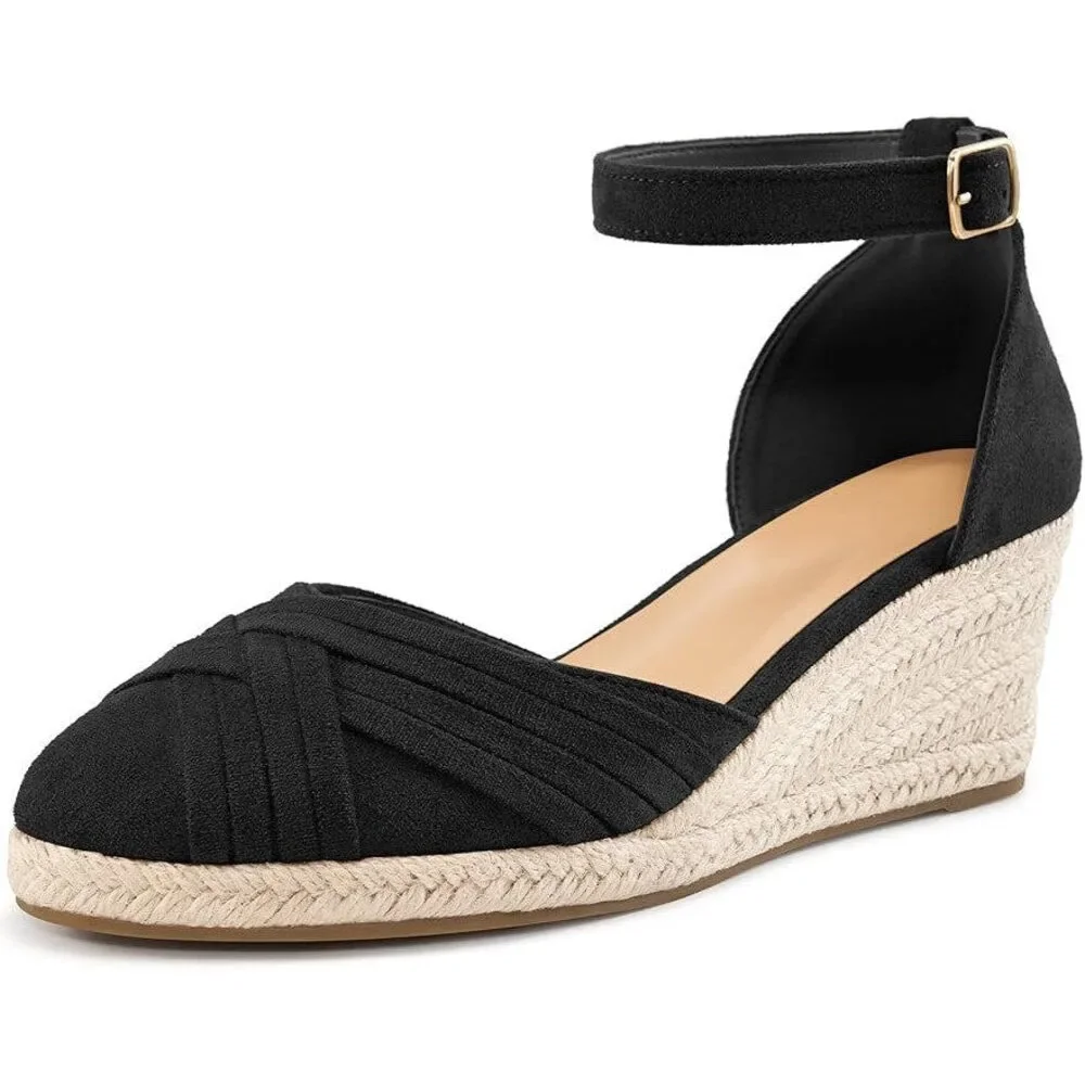 Reimferce Women Size 8 Black Faux Suede 2.5